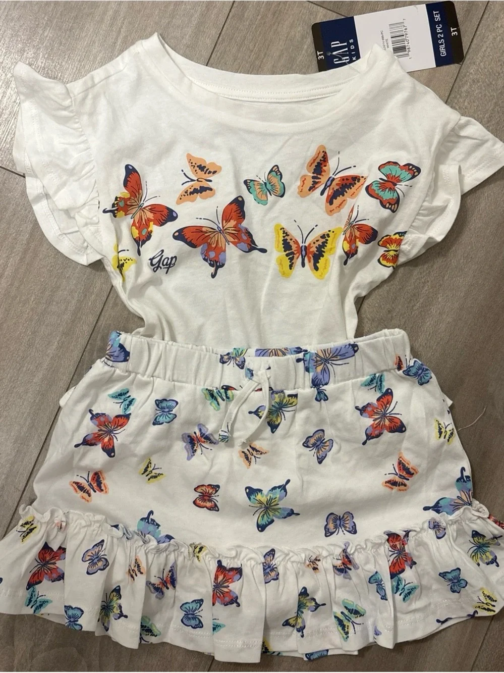 GAP White Girls Butterfly Tee and Skirt Set